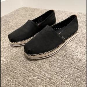 Only worn once. Still I’m very good condition